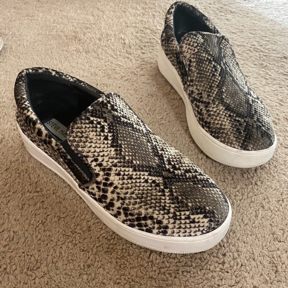 Steve madden snakeskin platforms